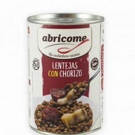 Plat traditionnel Lentilles avec du chorizo / Lentejas con chorizo